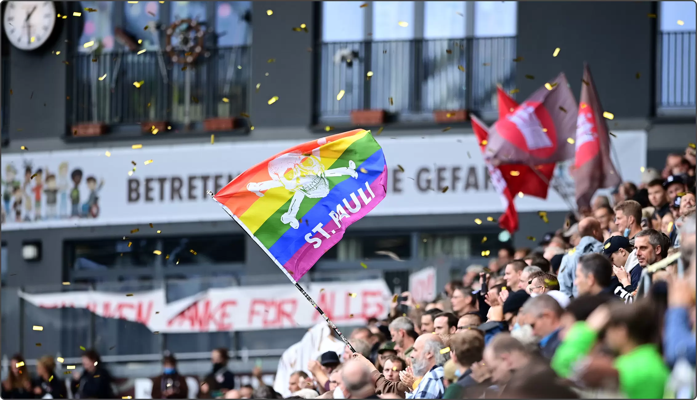congstar und FC St. Pauli zeigen am Millerntor gemeinsam Haltung